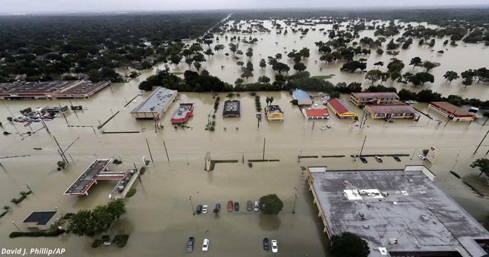 20 фото о том, что осталось от Техаса после урагана Харви