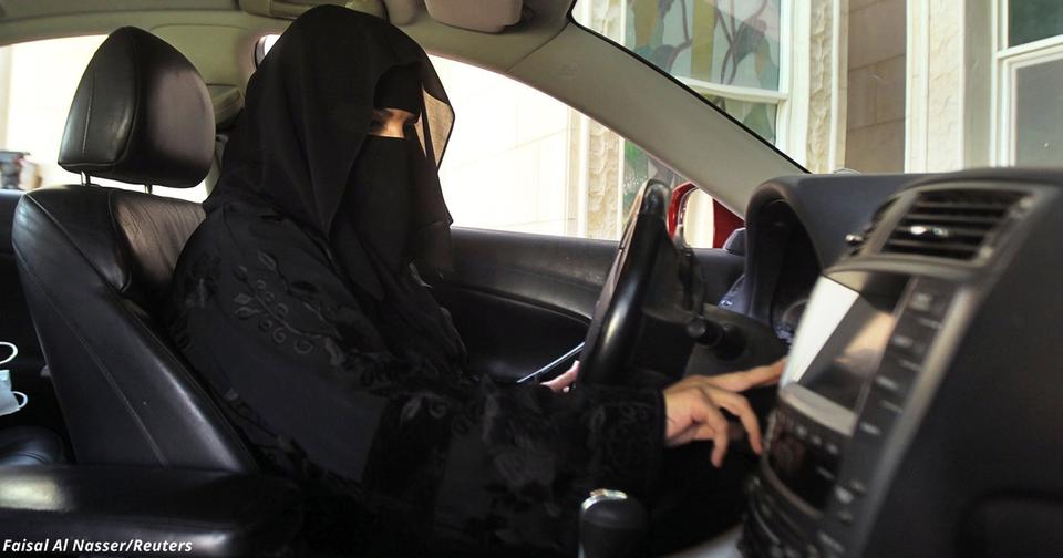 Саудовская Аравия наконец-то разрешила женщинам садиться за руль! 