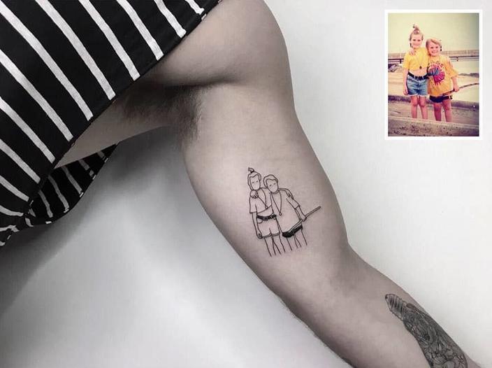 20 минималистичных татуировок, созданных по мотивам ностальгических фотографий заказчиков