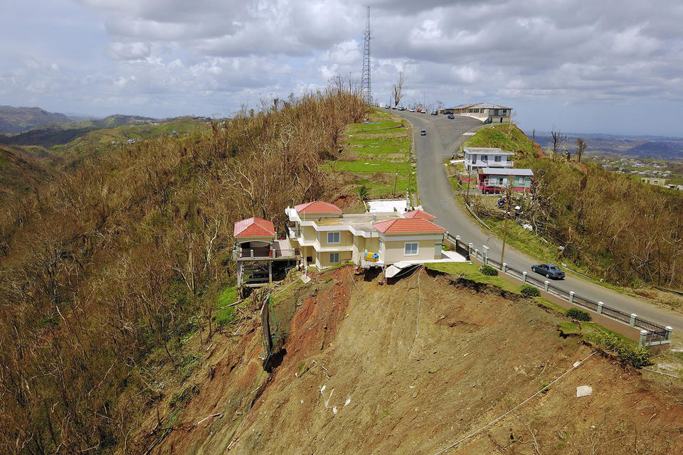 25 фото о том, во что превратился легендарный курорт Пуэрто-Рико после урагана Мария