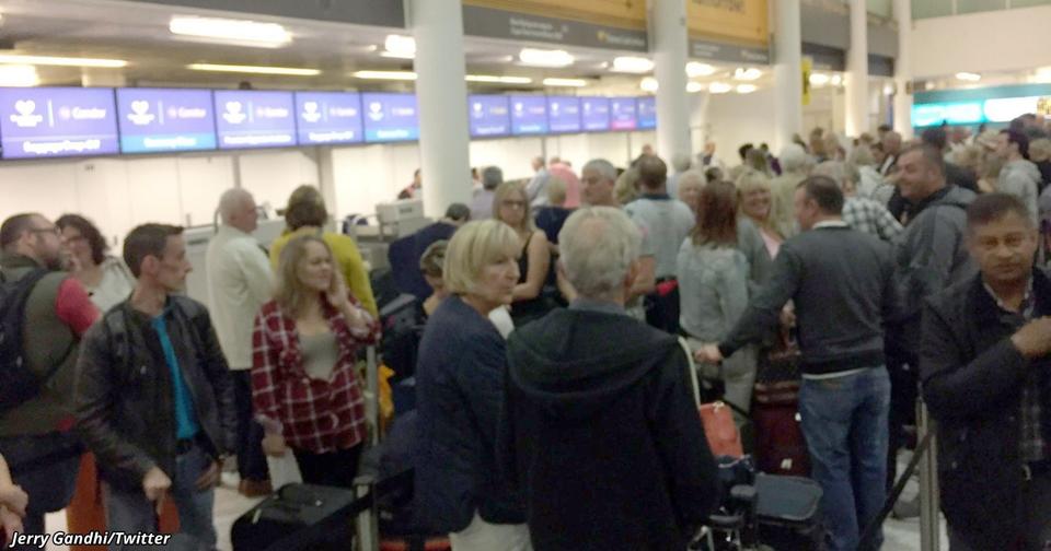 Хаос в аэропортах всего мира: Кто-то сломал программу