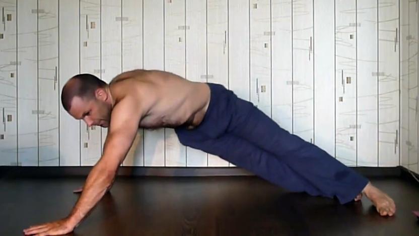 Вот 5 лучших упражнений от Поля Брэгга, которые избавят вас от боли в спине