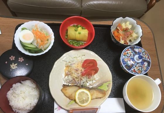 Я рожала в Японии. Вот какой едой меня кормили в местной больнице! 