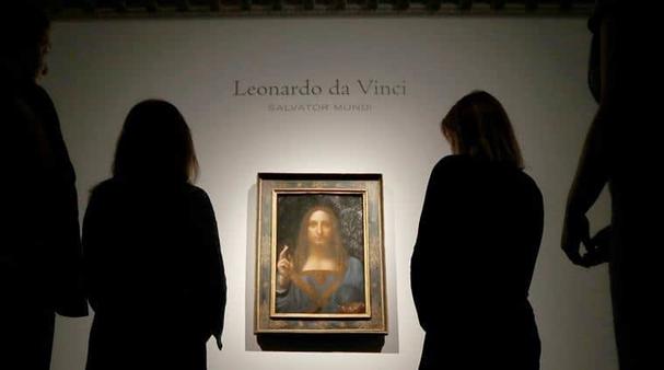 На выставке полотна Леонардо да Винчи посетителей снимала скрытая камера, и их эмоции вас по-настоящему поразят