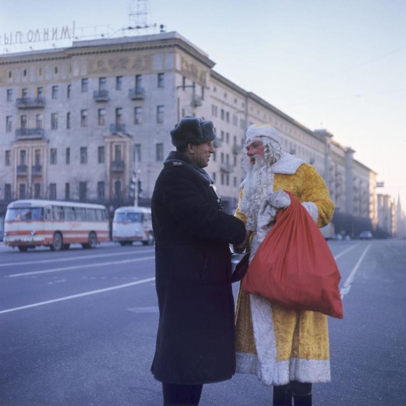 20 новогодних фотографий времён СССР, которые перенесут вас в прекрасное далеко и подарят чудесные минуты ностальгии