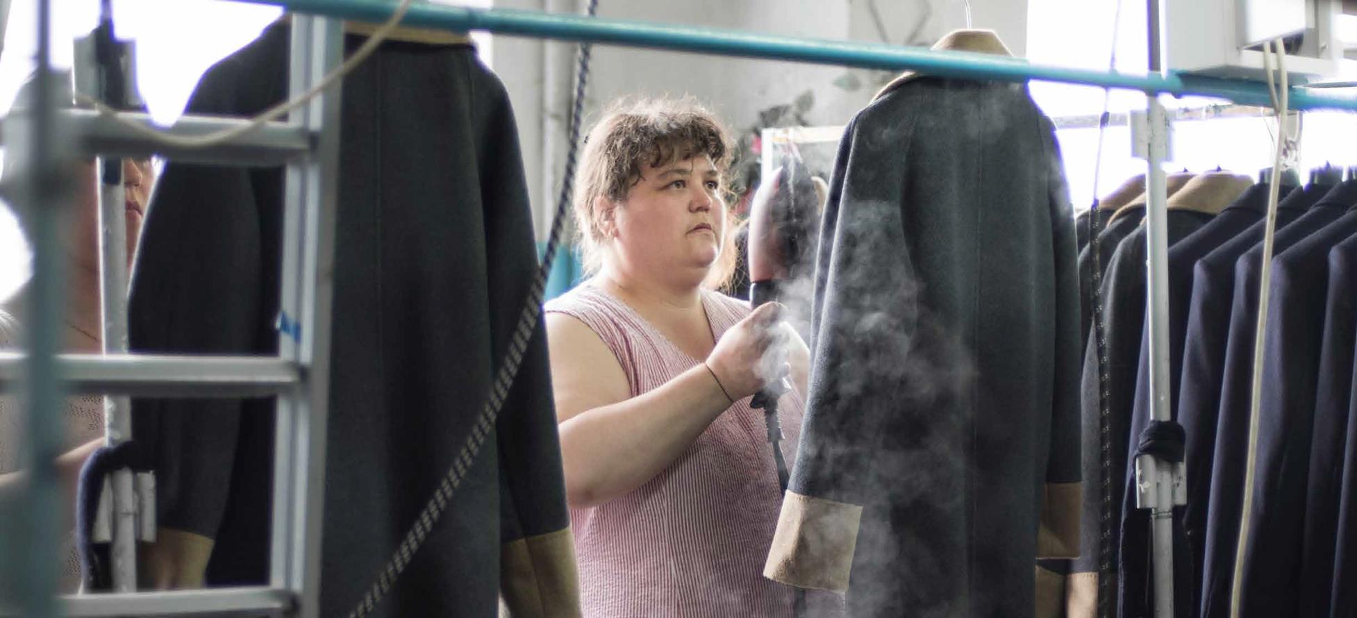 В Украине шьют ВСЕ люксовые бренды, причем на экспорт. В 4 раза дешевле, чем в Китае!