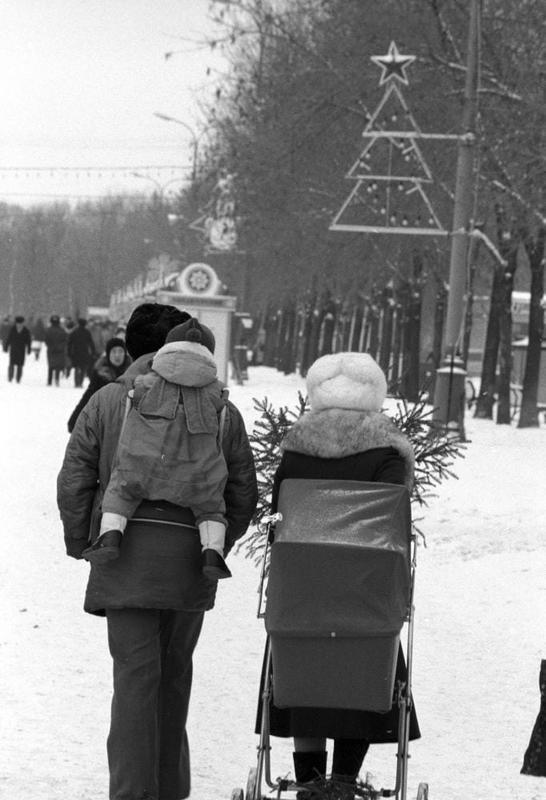 20 новогодних фотографий времён СССР, которые перенесут вас в прекрасное далеко и подарят чудесные минуты ностальгии