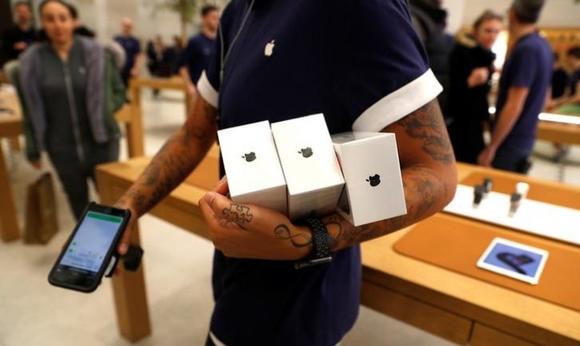 iPhone X так плохо продается, что Apple от него откажется. Вообще! 