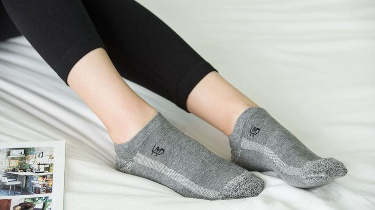 Китайские производители изобрели носки с использованием трёх металлов, которые призваны решить банальную, но в тоже время глобальную проблему человечества