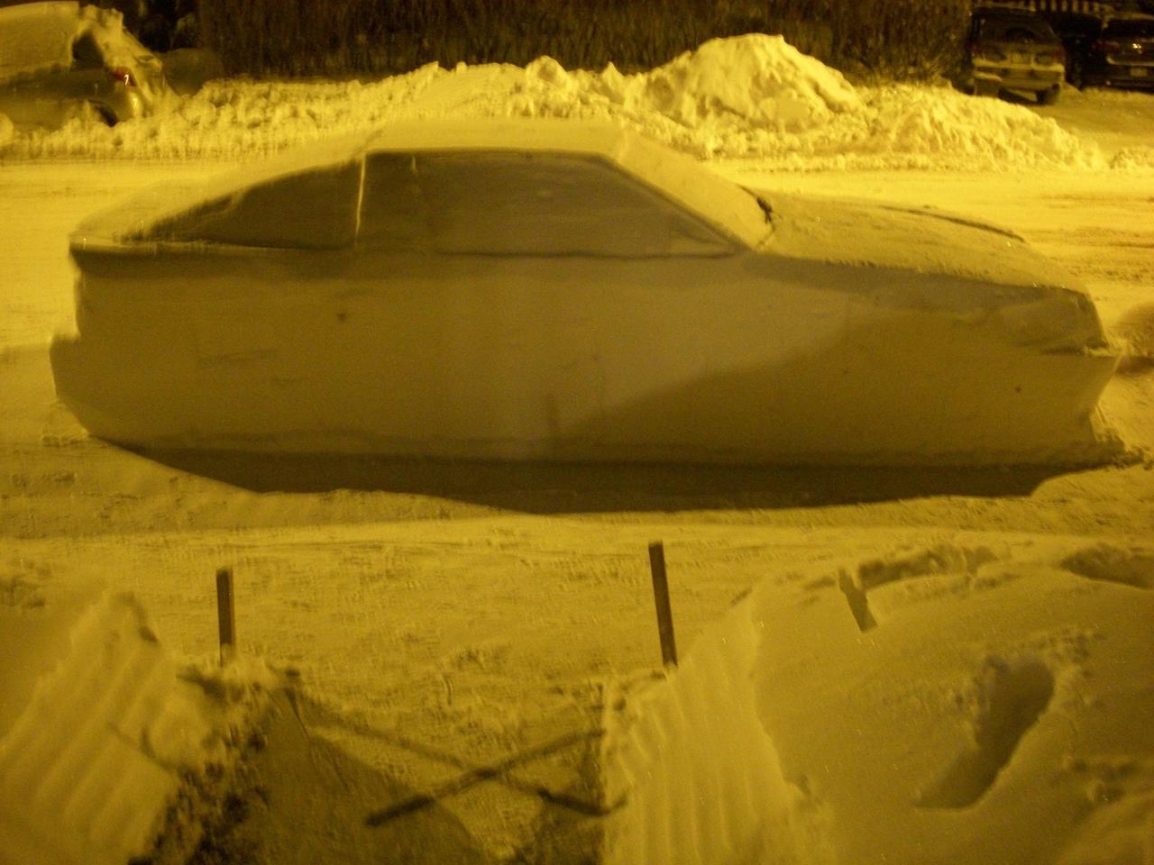 Вот как я развел полицейских неправильной парковкой «снегомобиля»