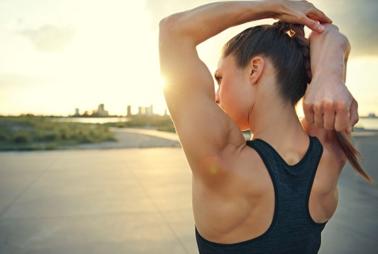 Вот 9 лучших упражнений, чтобы избавиться от жира на боках и спине