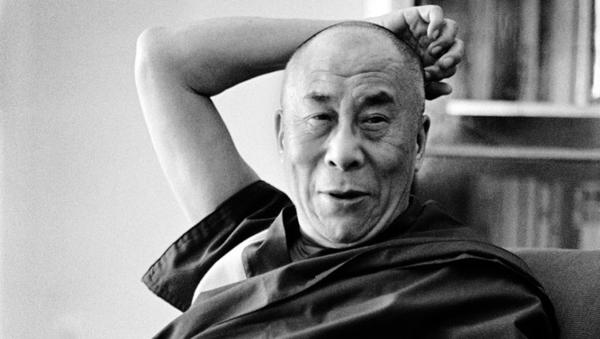 Далай-Лама говорит, что есть 2 ключа к счастью. И у них ничего общего с ″позитивным мышлением″