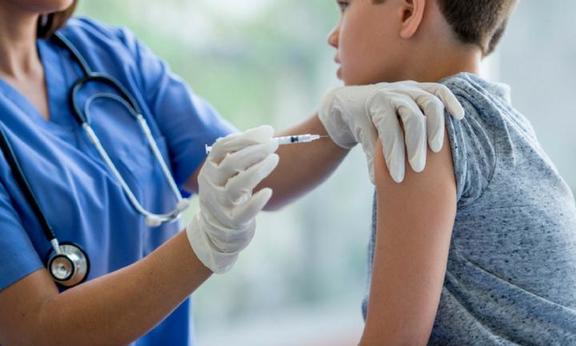 10 предрассудков о гриппе и ОРВИ, которые развенчал доктор Комаровский
