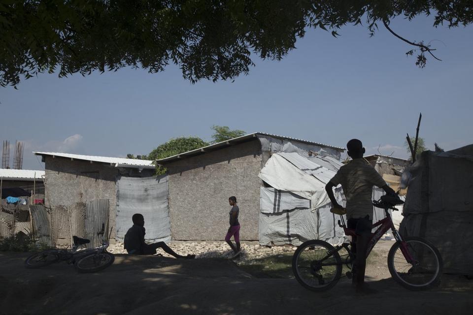 За 500 миллионов долларов Красный Крест построил на Гаити 6 домов! 