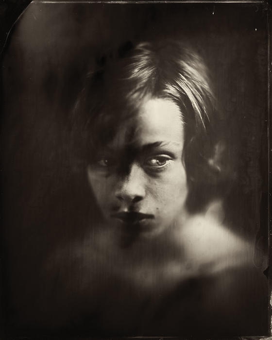 Я нашла фотокамеру, которой 166 лет, и стала снимать на нее детей. Вот результат!