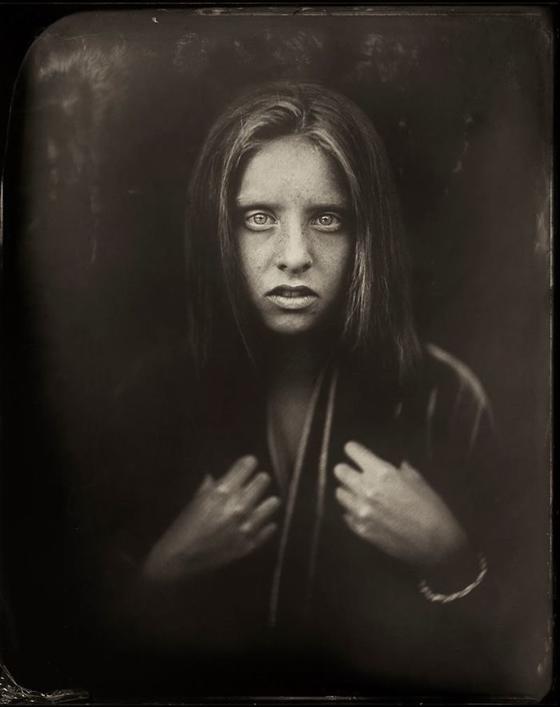 Я нашла фотокамеру, которой 166 лет, и стала снимать на нее детей. Вот результат!