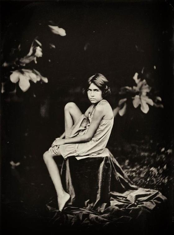 Я нашла фотокамеру, которой 166 лет, и стала снимать на нее детей. Вот результат!