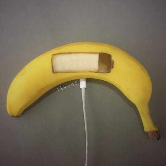 Я превращаю бананы в предметы искусства. Говорят, получается супер! 