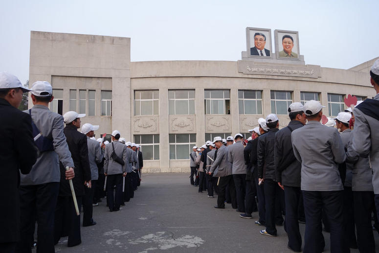 14 фото из Северной и Южной Кореи, доказывающих, что социализм не работает Угадай страну по фотографии.