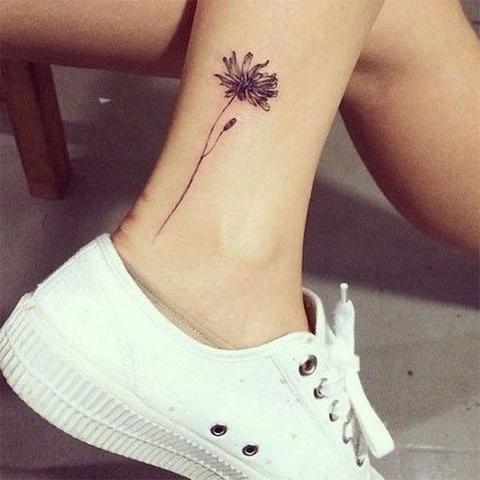Редкие, но очень красивые татуировки для девушек