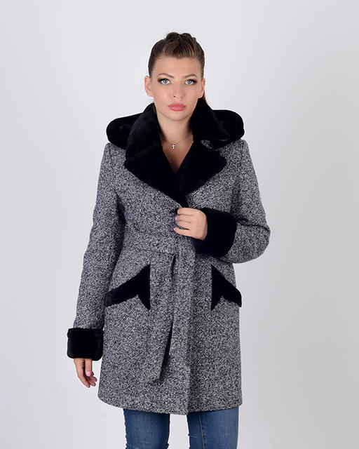 Как выбрать женские пальто оптом