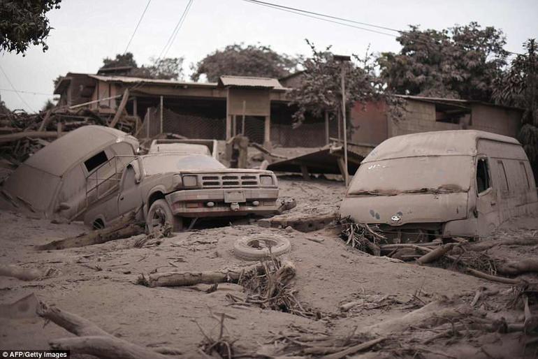 62 трупа и города-″призраки″: кошмар в Гватемале продолжается Фото с места событий.