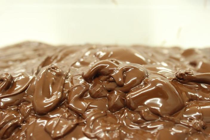 Шоколад в магазине - это и не шоколад вообще! Вот как делается настоящий От плантации до прилавка.