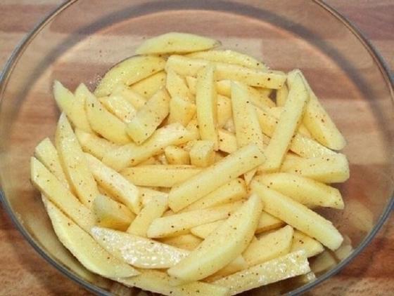 Вот рецепт картошки фри без капли жира: детям можно хоть через день И на «Макдональдс» тратиться не надо!