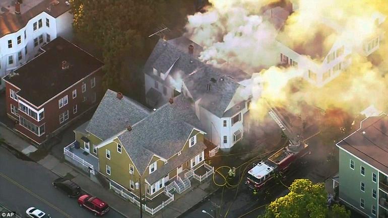 В США взорвались сразу 70 домов! И никто не знает, почему Без жертв не обошлось.