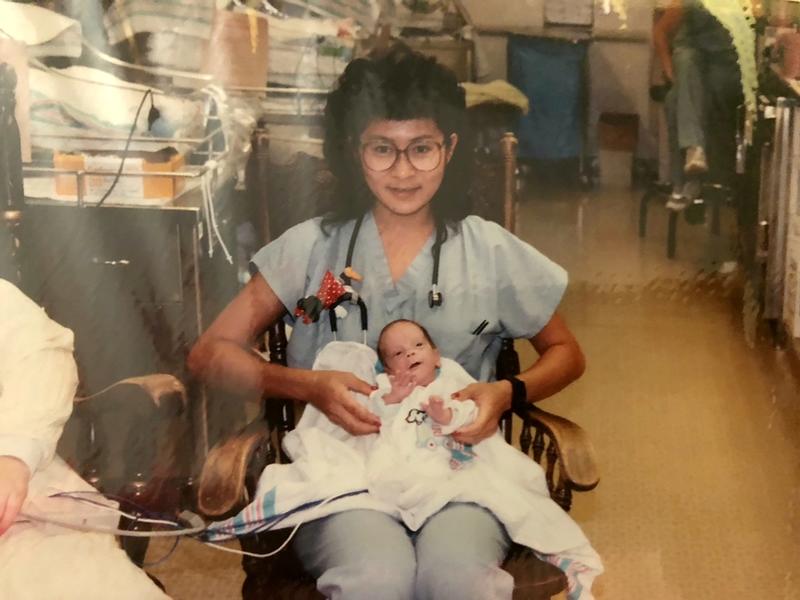 Медсестра узнала в своём коллеге малыша, которого спасла 28 лет назад Правда поразительнее вымысла.