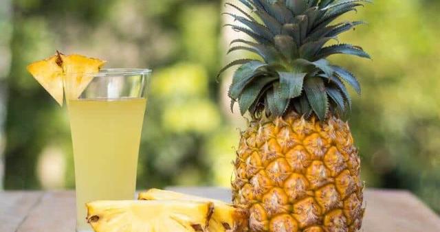 7 причин начать пить ананасную воду каждый день Попробуйте, не пожалеете.