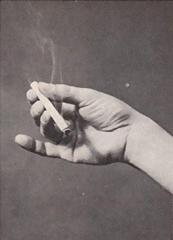 Как вы держите сигарету - такой у вас и характер! ″Психология сигарет″ 1959 года Давайте разберемся.