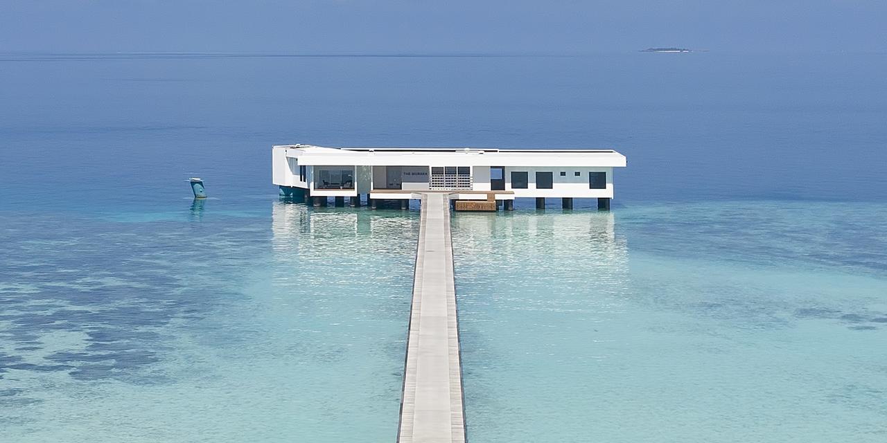 Первый в мире подводный отель наконец-то открыли на Мальдивах. Но цена - космос! Подводная виртуальная реальность.