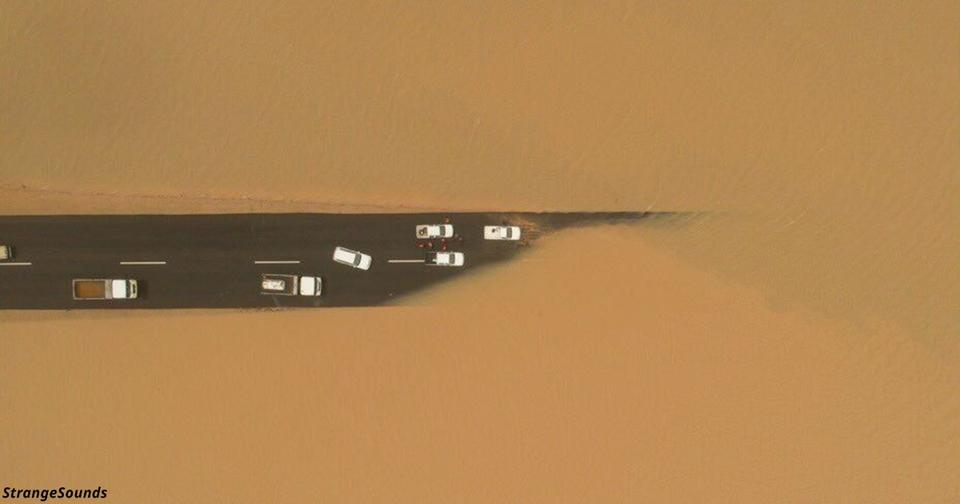 В Саудовской Аравии случилось… наводнение! Вот видео Изменения климата налицо.