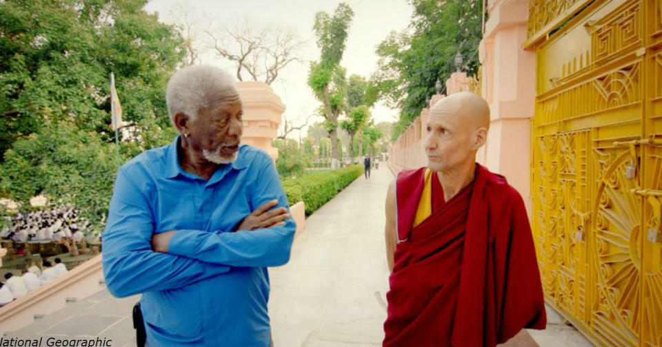 Буддийский монах рассказал Моргану Фримену, что такое ″чудо″ Возможно, это и есть правильный ответ?