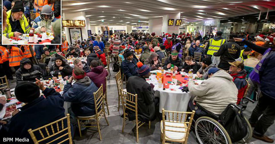 ЖД вокзал в центре города превратили в столовую, чтобы накормить 200 бездомных Теплый поступок как раз перед Рождеством!