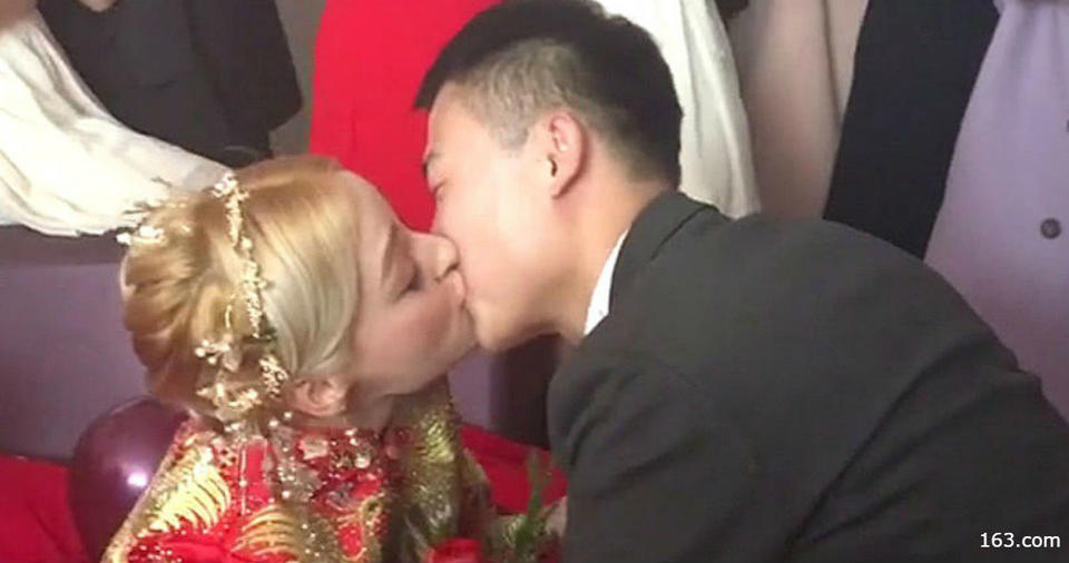 Китаец женился на украинке: его семья не верила, что за любовь не надо платить Любовь бесценна.