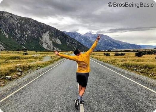 Вот что бы было, если бы парни вели Instagram как девушки Очень похоже на девушек! Согласны?