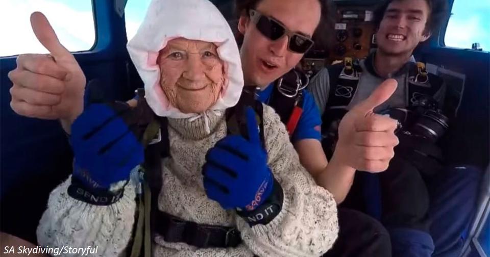 102 летняя бабушка прыгнула с парашютом. Вот как это было Вот это да!