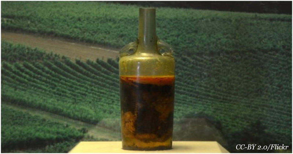 Самая старая бутылка вина на планете остается закрытой с IV века