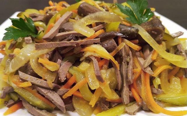 7 вкуснющих салатов, в которых нет ни капли жира, ни майонеза