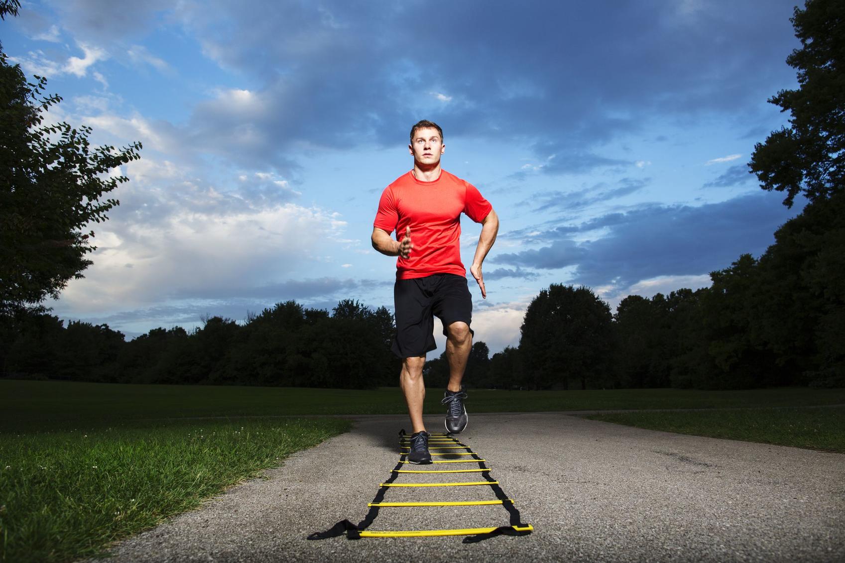 11 кардио-упражнений, которые сжигают больше калорий, чем бег
