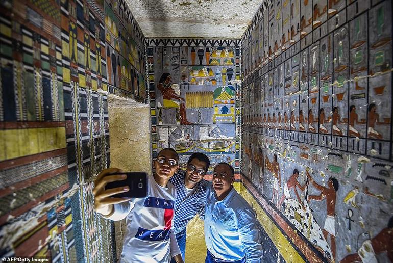 Археологи обнаружили 4000-летнюю гробницу в Египте. Внутри она ″свежая″