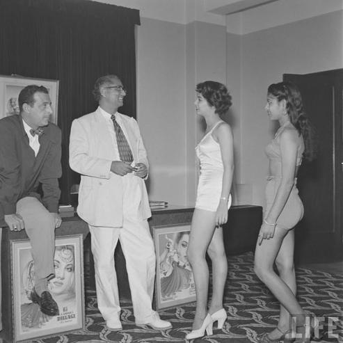 21 редкое фото того, как проходил кастинг в Болливуде в 1951 году