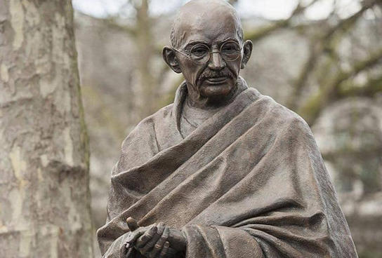 7 социальных грехов по Ганди