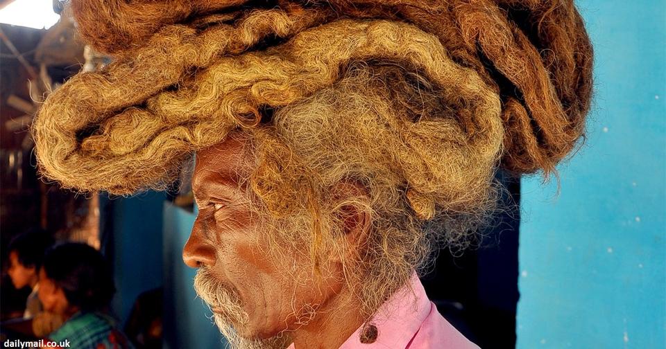 40 лет этот индиец не стригся и не мыл голову