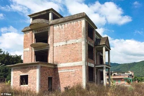 В Китае 7 подруг выкупили и сделали особняк своей мечты, чтобы жить там вместе до смерти