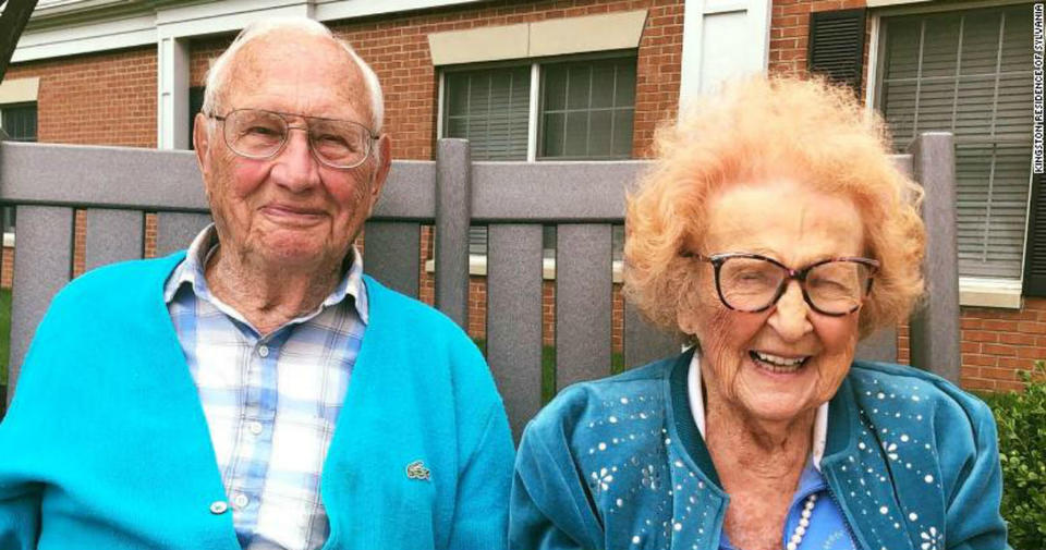 Никогда не поздно: Ему 100, ей скоро 103, и они только поженились