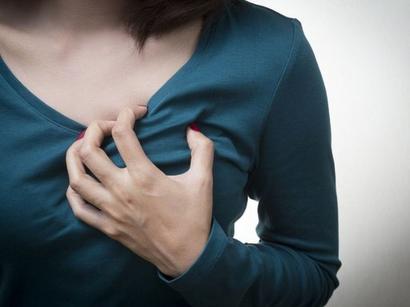 11 причин, почему может болеть грудь