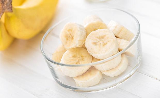 2 банана в день на протяжении месяца могут изменить ваше здоровье! Вот как именно